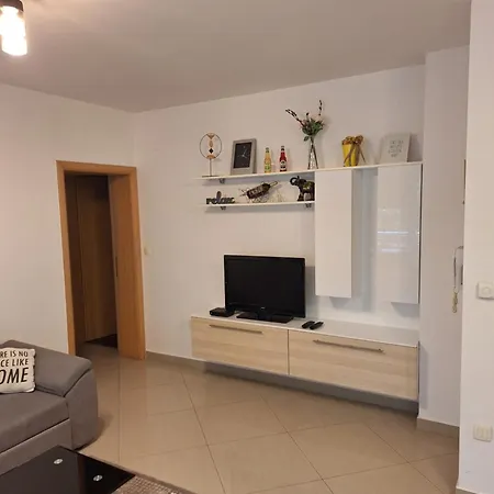 Apartment Enjoy Free Private Parking Mostar Exterior photo